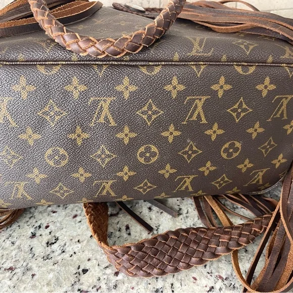 Louis Vuitton Brown Fringe Tote Bag - Picture 4 of 7